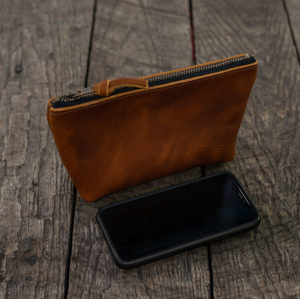 LEATHER ZIPPERED POUCH WITH GUSSET - SMALL