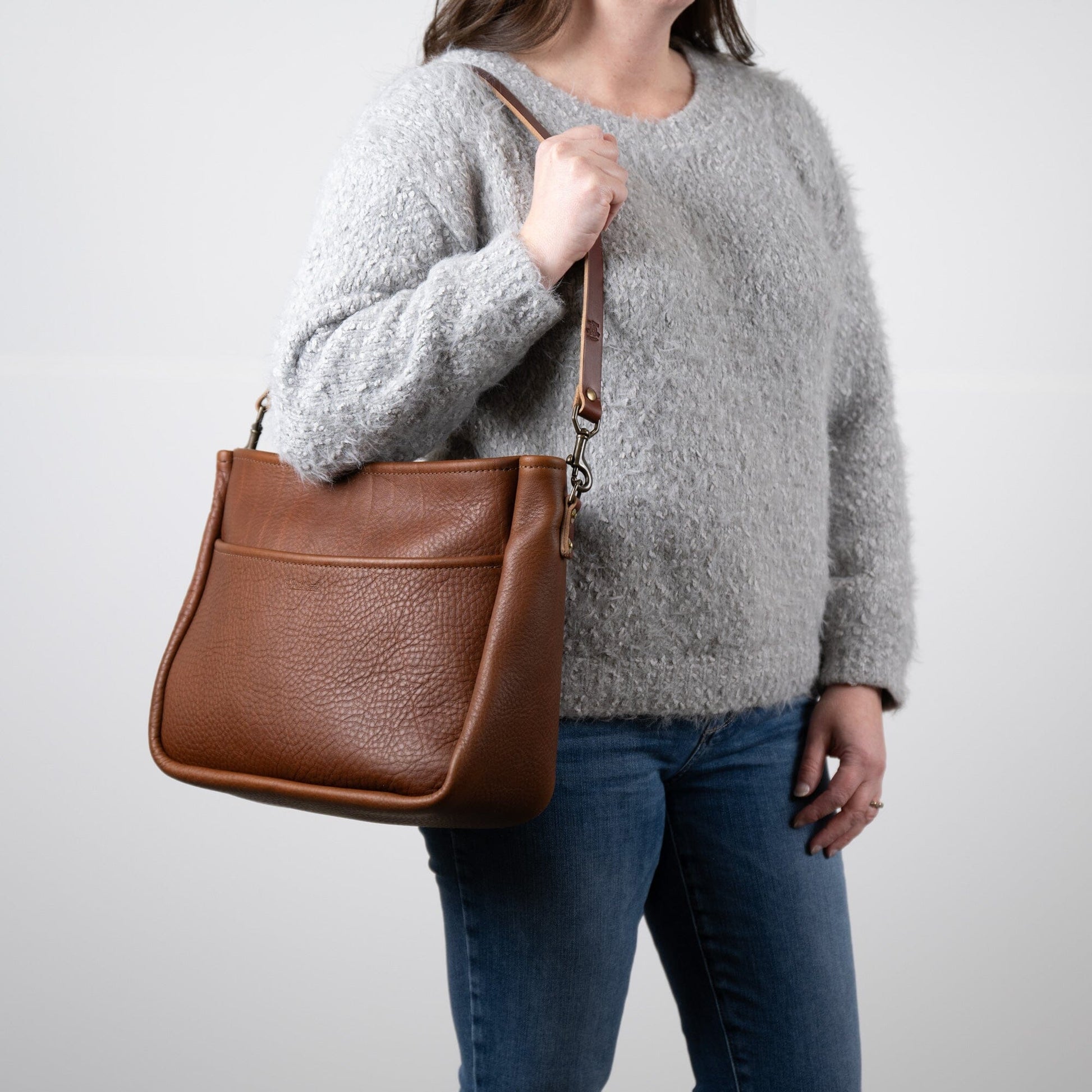 RENNIE LEATHER SHOULDER BAG - LARGE - SADDLE